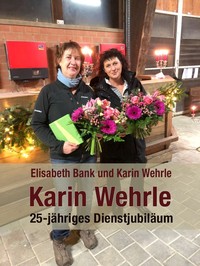 Geschäftsführerin und Tierärztin Elisabeth Bank und Karin Wehrle, beide haben sich die Blumen und Glückwünsche verdient